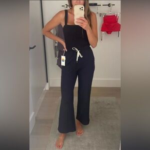 vuori mudra jumpsuit in black size small